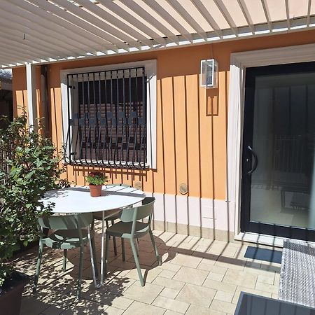 Bilocale Con Giardino A 200Mt Dal Mare - Homeunity Rimini Zewnętrze zdjęcie