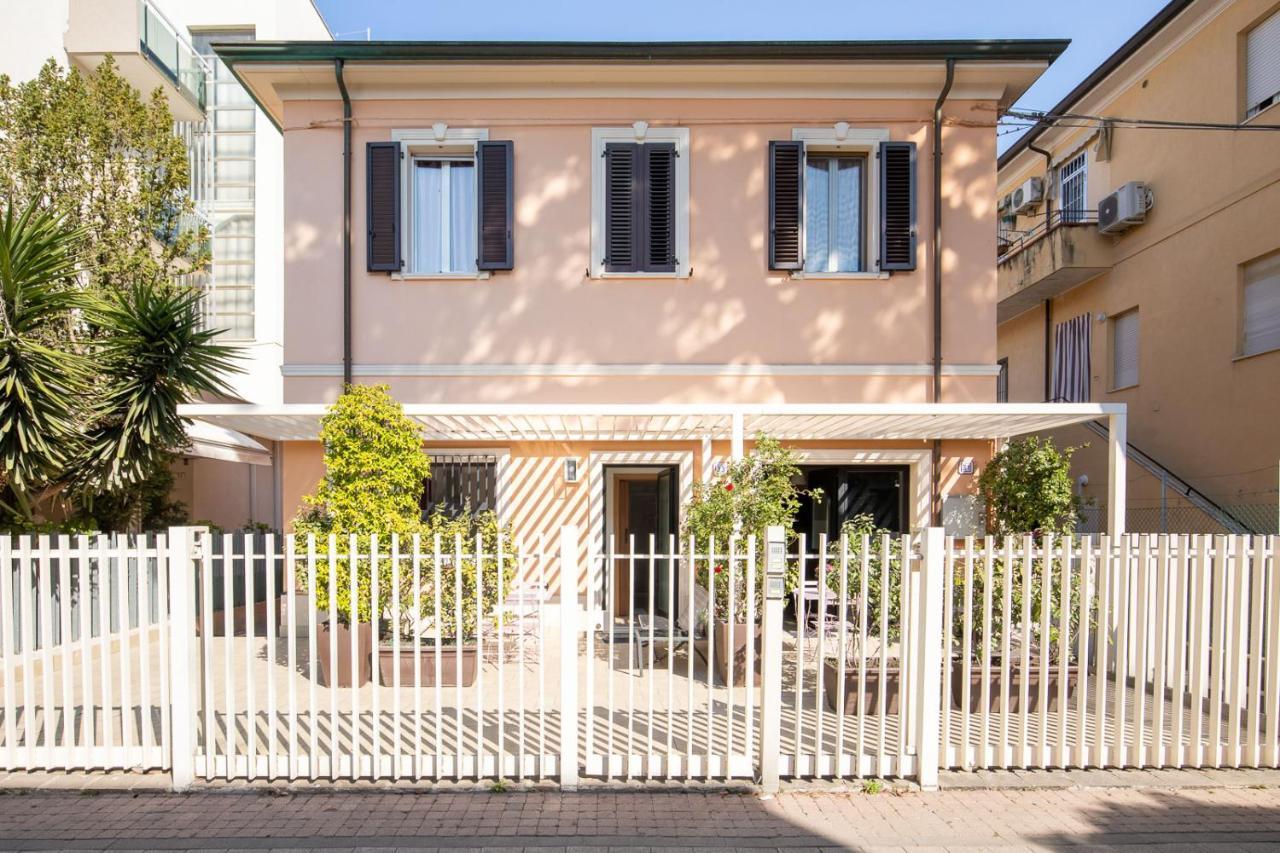 Bilocale Con Giardino A 200Mt Dal Mare - Homeunity Rimini Zewnętrze zdjęcie